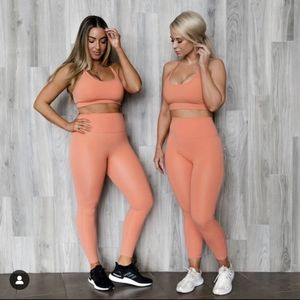 NEW!  Gold Elite Venus High Waisted Leggings: Large - Peach